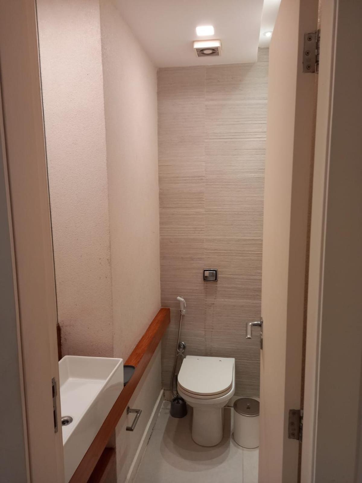 Leblon Raridade Na Quadra Da Com Garagem E Jardim De Inverno Apartamento
