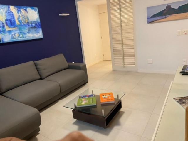Apartamento Leblon Raridade Na Quadra Da Com Garagem E Jardim De Inverno Río de Janeiro